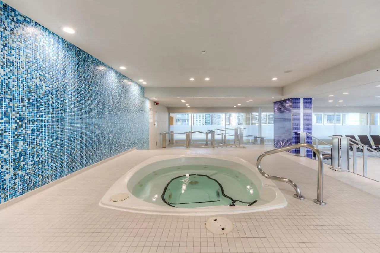 Newly Renovated Cozy Condo/Union Station Toronto